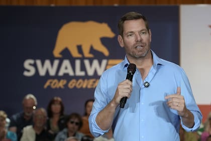El domingo, Swalwell anunció que baja su candidatura por la gobernación de California