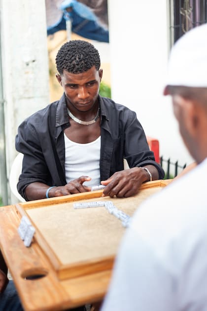 El dominó es un gran juego para socializar y desconectarse de la rutina