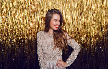 El dorado puede ayudar a las personas de Géminis a manifestar prosperidad económica en 2025