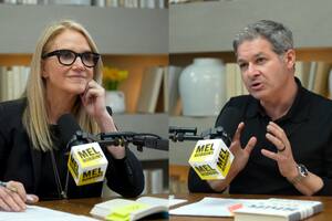 El Dr. Ethan Kross comparte herramientas respaldadas por la ciencia que ayudarán a las personas a detener el diálogo interno negativo (Foto: Captura YouTube @melrobbins)