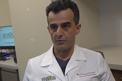 El Dr. Hematpour quedó sorprendido por la extrañeza del caso