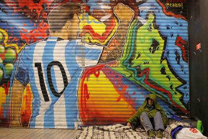 El drama de dormir a la intemperie en la noche más fría del año