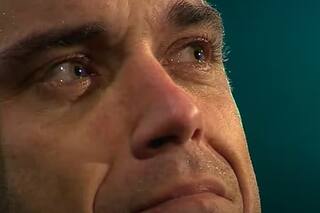 El drama familiar de Robbie Williams: las duras enfermedades que padecen sus padres