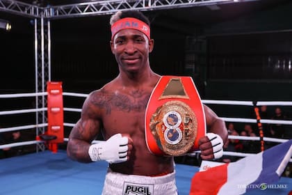 El duelo ante Scull es el primero de cuatro combates firmados por Canelo con Riyadh Season, con millonarios contratos en juego