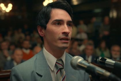 El duro testimonio de Pablo Díaz en el juicio a las juntas militares fue recreado en Argentina, 1985 por el actor Fernando Contigiani