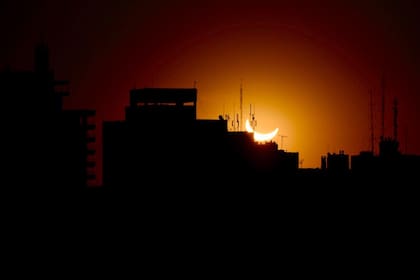 El eclipse solar fotografiado desde Rosario, provincia de Santa Fe