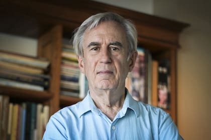 El economista de FIEL, Juan Luis Bour: "La evidencia de los últimos 15 años marca que la mejora se concentró en el trabajo informal y por cuenta propia. La formalización que se ve es muy superficial"