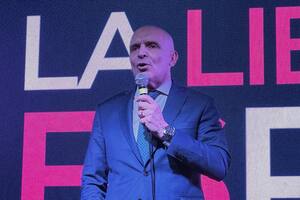 El economista se presentó en la Feria del Libro