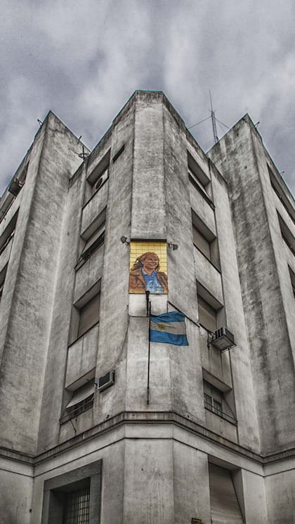 El edificio cuenta con espacios poco funcionales como el auditorio: muy pequeño y sin lobby.