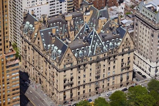 EL edificio Dakota fue uno de los primeros edificios exclusivos de Nueva York.