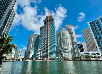 El edificio de Aston Martin será habitable en 2023