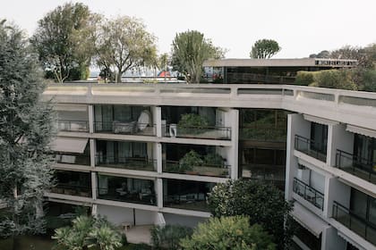 El edificio de departamentos donde Svetlana Krivonogikh -quien se cree que tuvo una relación con el presidente Vladimir Putin- y su hija pudieron haber vivido en Montecarlo, Mónaco. (Dmitry Kostyukov/The New York Times)