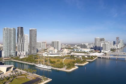 El edificio de Hadid fue inaugurado en el 2019, tres años después del fallecimiento de su arquitecta
