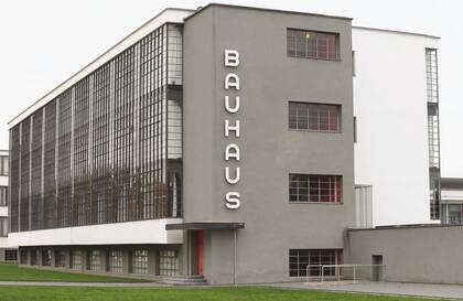 El edificio de la Bauhaus, en Dessau