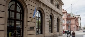 El Gobierno justificó los cambios en la SIDE y dijo que están “alineados con los más altos estándares democráticos”