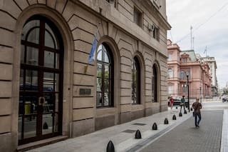 La nueva gestión de la Secretaría de Inteligencia comenzó con una ola de despidos