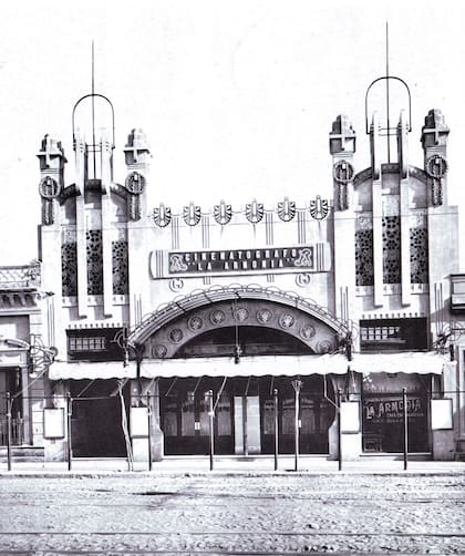 El edificio del cine La Armonía