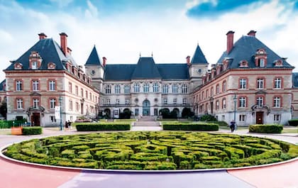 El edificio del Forward College en París, que será uno de los "hogares" de Sofía durante los próximos tres años.