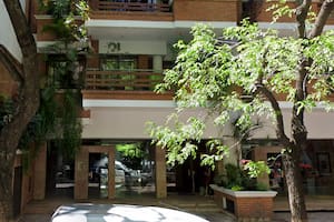 Una de las acreedoras de Adorni tiene tres propiedades y recibe un subsidio de la Ciudad para jubilados