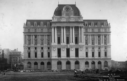 El edificio, en la década de 1920