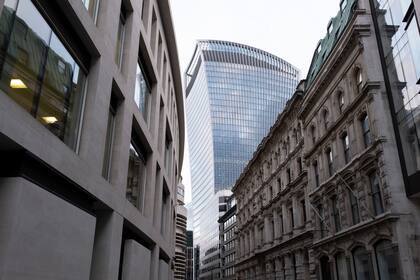 El edificio Walkie-Talkie en la ciudad de Londres