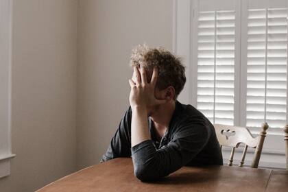 El efecto mirada impulsa también a los adolescentes a correr riesgos, porque es lo que creen que espera de ellos su entorno. YanLev Alexey / Shutterstock