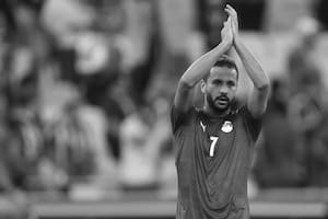 Un futbolista que jugó en la selección de Egipto murió a los 31 años: el sentido mensaje de Mo Salah