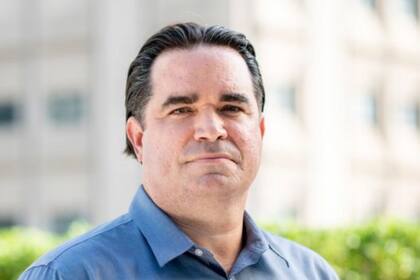 El eje de su trabajo es en torno a la bacteria Staphylococcus aureus y SARM, una cepa virulenta causante de millones de enfermedades