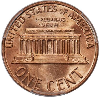 El ejemplar presenta un tono rojizo característico de las piezas de cobre