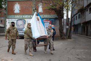 El ejército colabora en un comedor barrial