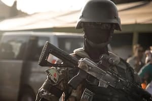 El ejército de Mali se enfrenta a insurgentes islamistas en el Sahel