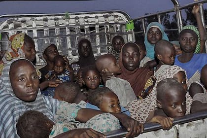 El Ejército nigeriano logró liberar a más de 700 mujeres y niños la semana pasada en una ofensiva contra el grupo islamista Boko Haram