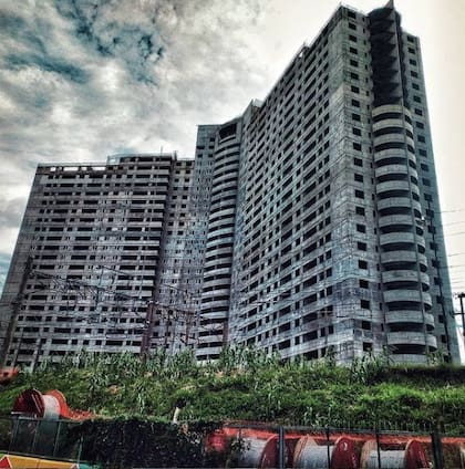 El Elefante Blanco, un sueño inmobiliario que no fue, en Avellaneda.