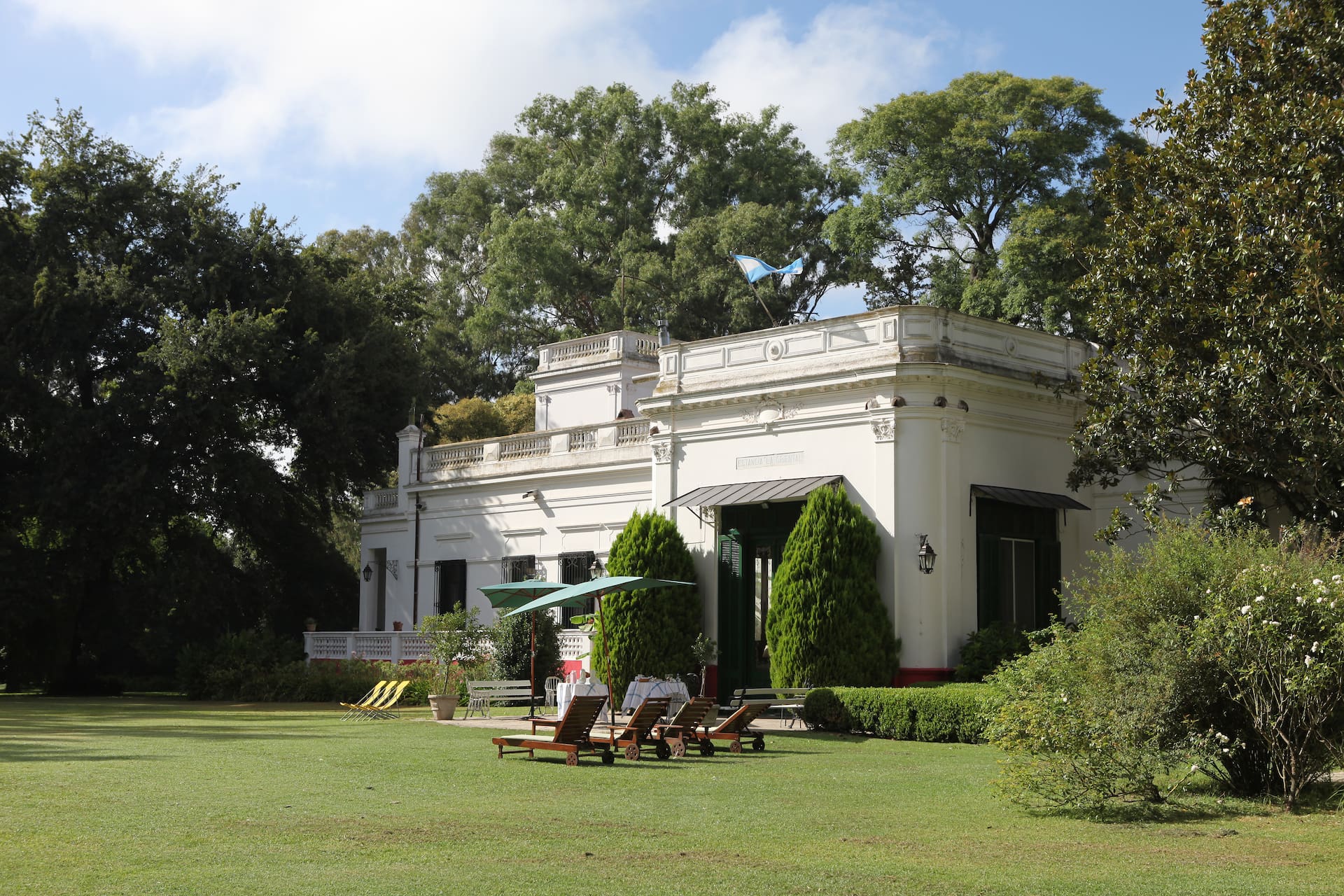 El casco que fue sede de un importante haras y hoy es estancia turística de alcurnia - LA NACION