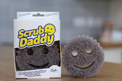 El elemento de limpieza Scrub Daddy convirtió en millonario a Aaron Krause luego de perder su negocio