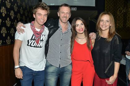 El elenco de Esperanza mía se juntó a celebrar