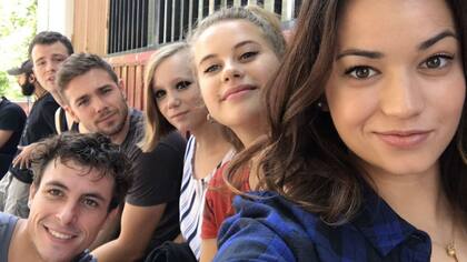 El elenco en una pausa de rodaje