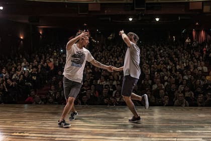 Por segunda vez, Nico y Benja disfrutan juntos de hacer teatro y ser una de las obras más vistas de la cartelera