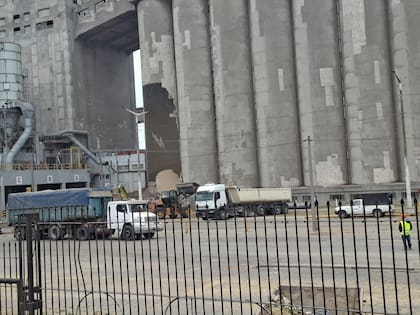 El elevador se mantiene operando en condición normal