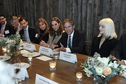El embajador Alex Oxenford, en la cena en Washington organizada por el BCIU, a la que asistieron miembros del Congreso y líderes de empresas estadounidenses.