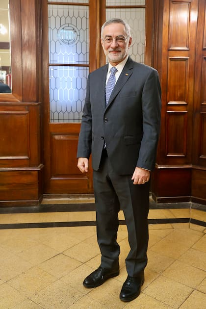 El embajador de Brasil, Julio Glinternick Bitelli