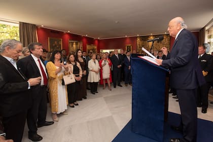 El embajador José Antonio Viera-Gallo en su segunda misión diplomática en la Argentina