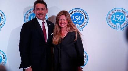 El embajador norteamericano, Noah Mamet, y Ma. Laura Leguizamón