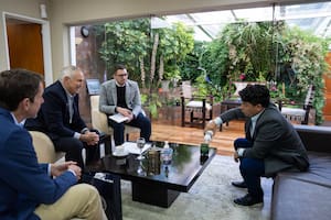De visita en Santa Cruz, el embajador estadounidense Stanley se reunió con el gobernador Vidal