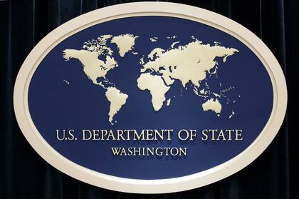 El emblema del Departamento de Estado de Estados Unidos (AP Foto/Charles Dharapak)