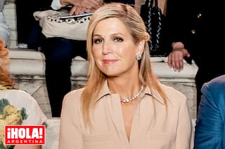 Asistió a una emotiva velada en Atenas y eligió un look con un gran significado para ella