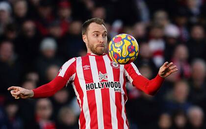 El emotivo regreso de Christian Eriksen, con la camiseta de Brentford, luego de 259 dias sin jugar