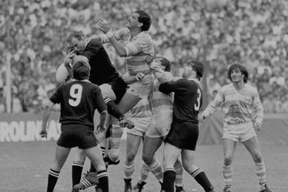 El empate de los Pumas con los All Blacks en 1985 (21-21) generó una idea distorsionada de la posibilidades del equipo en el primer Mundial