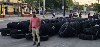 El emprendedor cubano ya contaba con un negocio de neumáticos antes de apostar por la energía solar