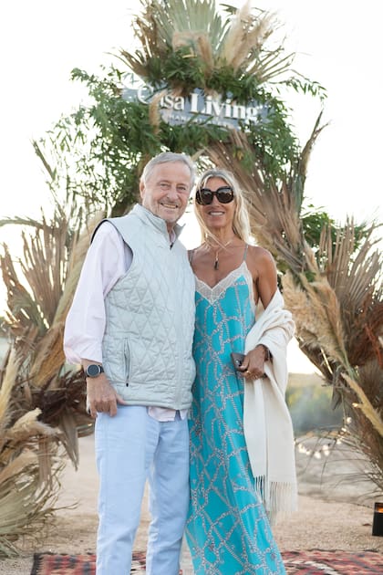 El empresario Cristiano Rattazzi y su pareja, Gabriela Castellani.